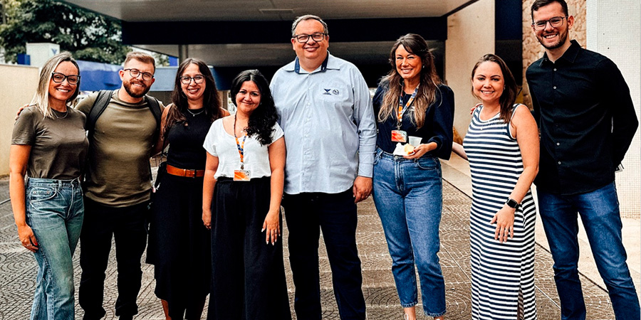 professores posando durante a formação continuada do Colégio Londrinense 